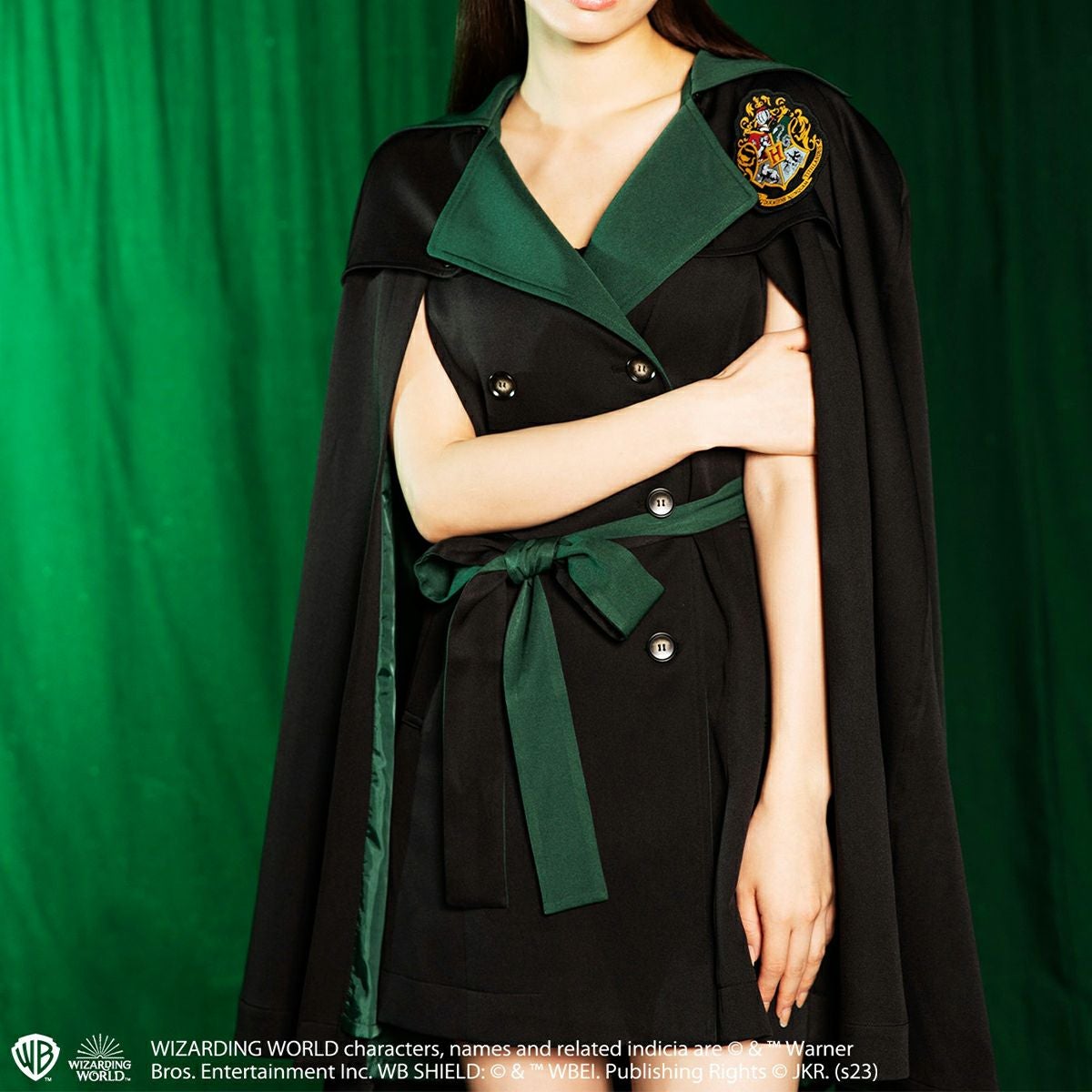 Harry Potter】ホグワーツワッペン付きケープワンピース(4GEEKs by