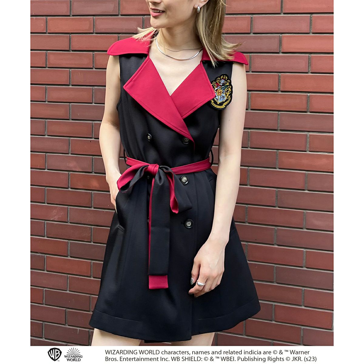 Harry Potter】ホグワーツワッペン付きケープワンピース(4GEEKs by