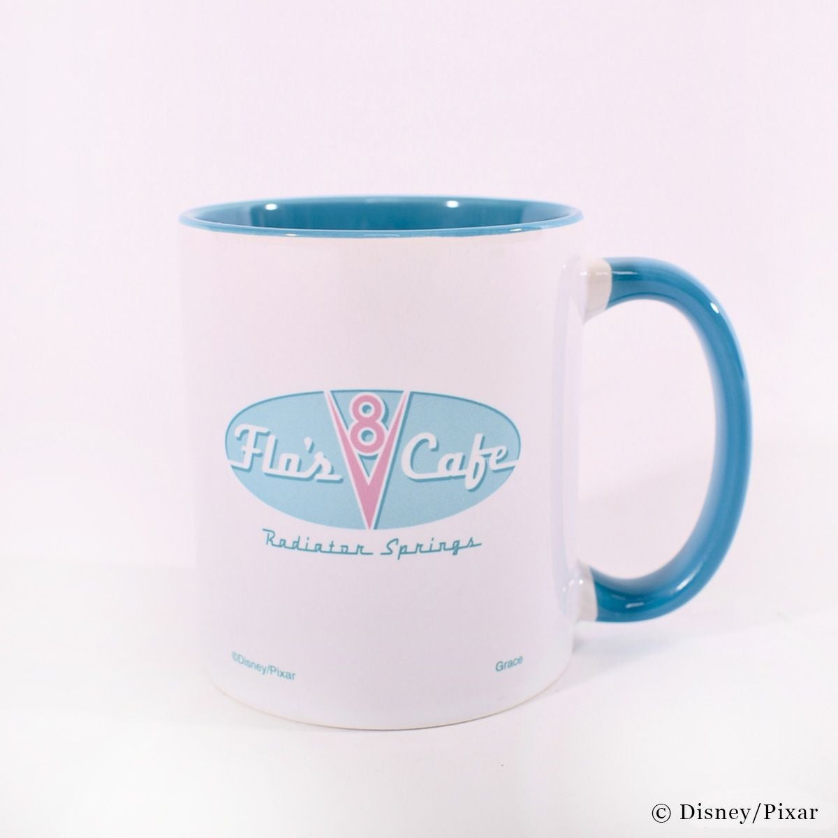 Pixar】Flo'sV8 Cafe/マグカップ(PONEYCOMB TOKYO) | PONEYCOMB TOKYO